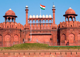historical monuments in delhi, red fort in delhi, delhi sightseeing places