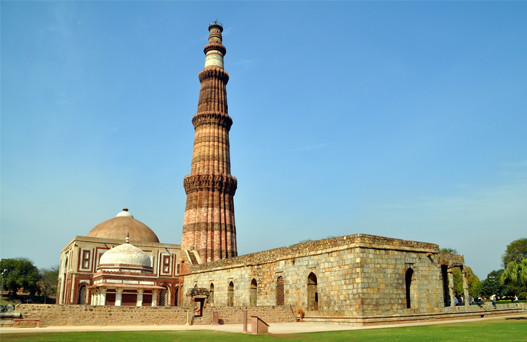 qurab minar at delhi, delhi sightseeing, delhi tour