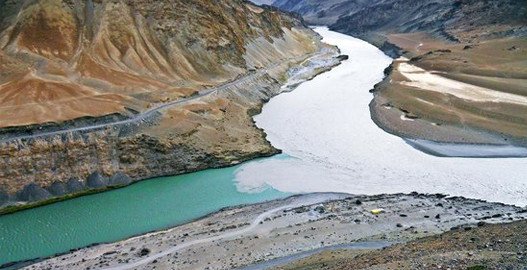 Zanskar river In Leh Ladakh, places to visit in leh ladakh, leh ladakh tour package