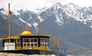 places to visit in leh ladakh, ladakh tour package from delhi, ladakh tour packages